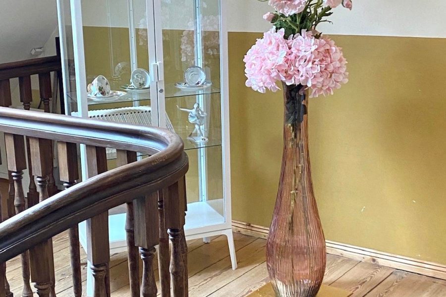 gallery-item